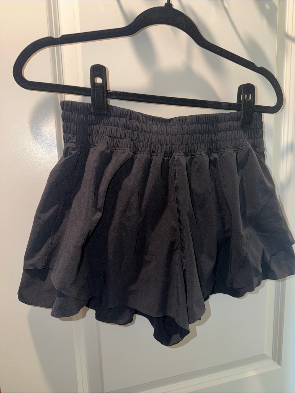 Lululemon Shake It Out running short